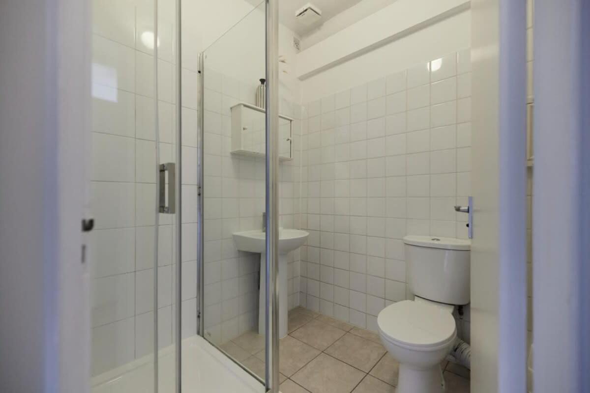 The Shepherd's Bush Place - Lovely 1bdr Flat * London
